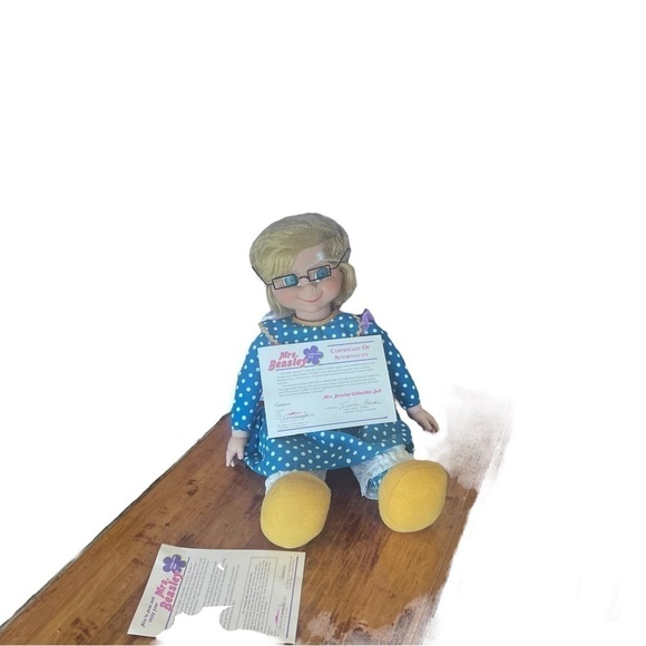 VTG Auth Talking Mrs Beasley  DOLL RARE! Collectible Family Affair Ladd 2000 - Picture 2 of 12